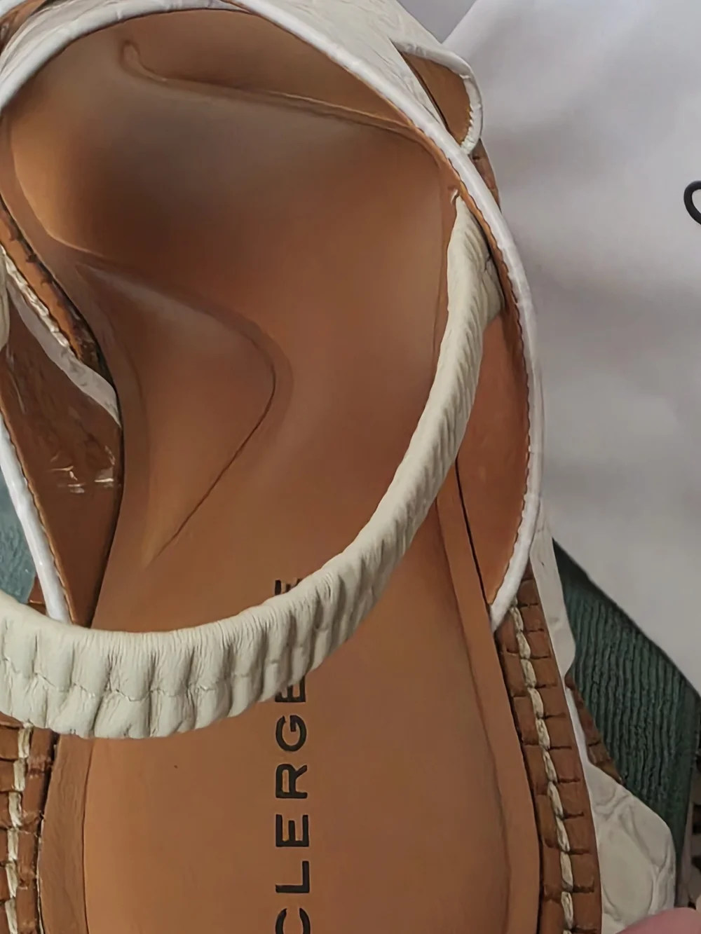 NIB Robert Clergerie Freedoc V.Maxi 9583 Croc‑Embossed Slingback Sandals – Straw